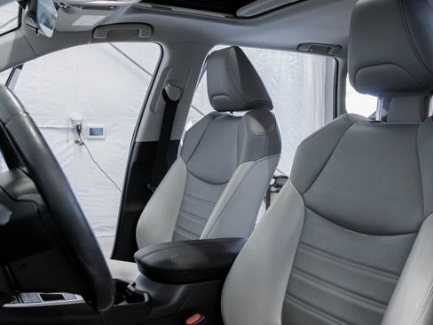 Used 2019 Toyota RAV4 XLE Premium w/ All Weather Liner Package image 24