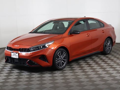 Used 2023 Kia Forte GT-Line w/ GT-Line Premium Package image 9
