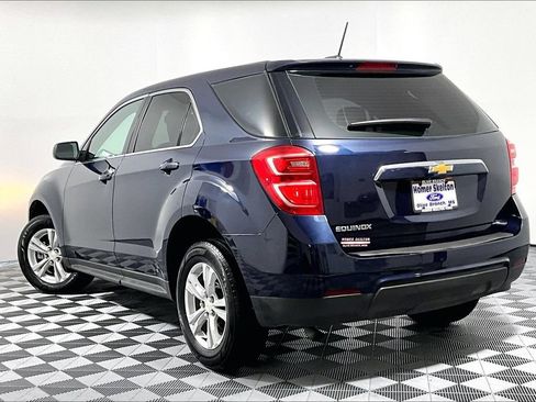 Used 2017 Chevrolet Equinox LS FWD image 11