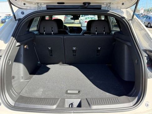 New 2026 Chevrolet Trax RS w/ Sunroof Package image 17