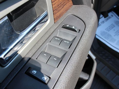 Used 2014 Ford F150 Lariat w/ Equipment Group 502A Luxury AWD/4WD image 21