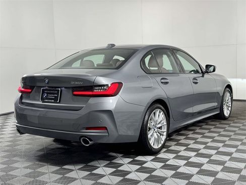 Used 2023 BMW 330i xDrive Sedan w/ Convenience Package image 10