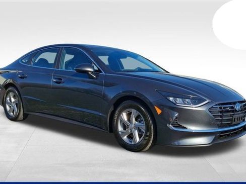 Used 2023 Hyundai Sonata SE w/ Cargo Package image 1