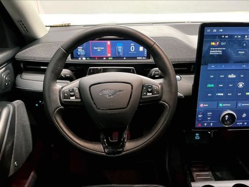 Used 2021 Ford Mustang Mach-E Premium image 8