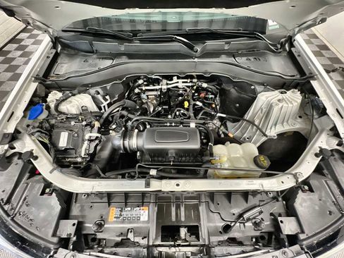 Used 2023 Ford Explorer XLT w/ Equipment Group 202A image 17