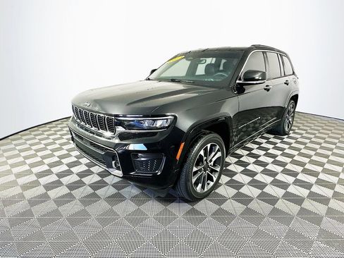 Certified 2023 Jeep Grand Cherokee Overland image 6