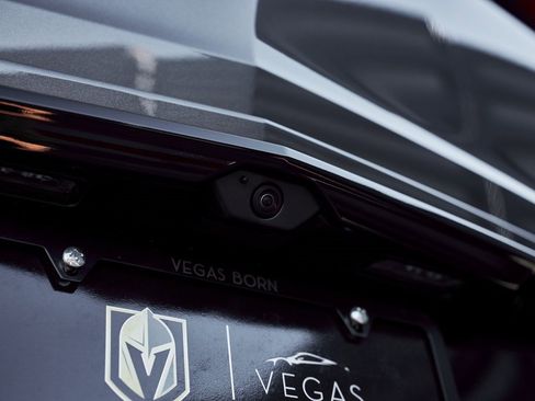 Used 2025 Lamborghini Urus SE image 12