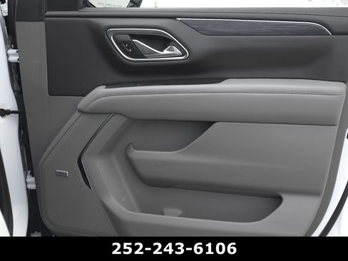 Used 2023 GMC Yukon SLT w/ SLT Premium Package image 49