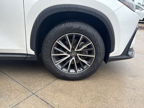 Used 2024 Lexus NX 350 AWD image 16