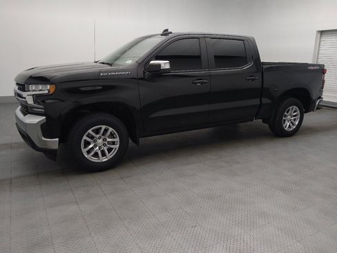 Used 2022 Chevrolet Silverado 1500 LT AWD/4WD image 2
