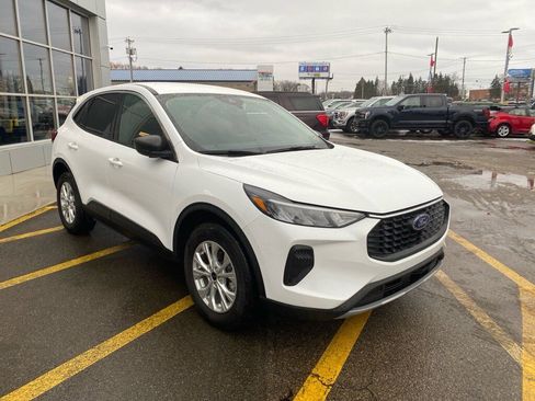 Used 2023 Ford Escape Active image 7