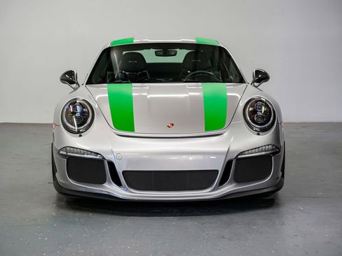 Used 2016 Porsche 911 R RWD image 5