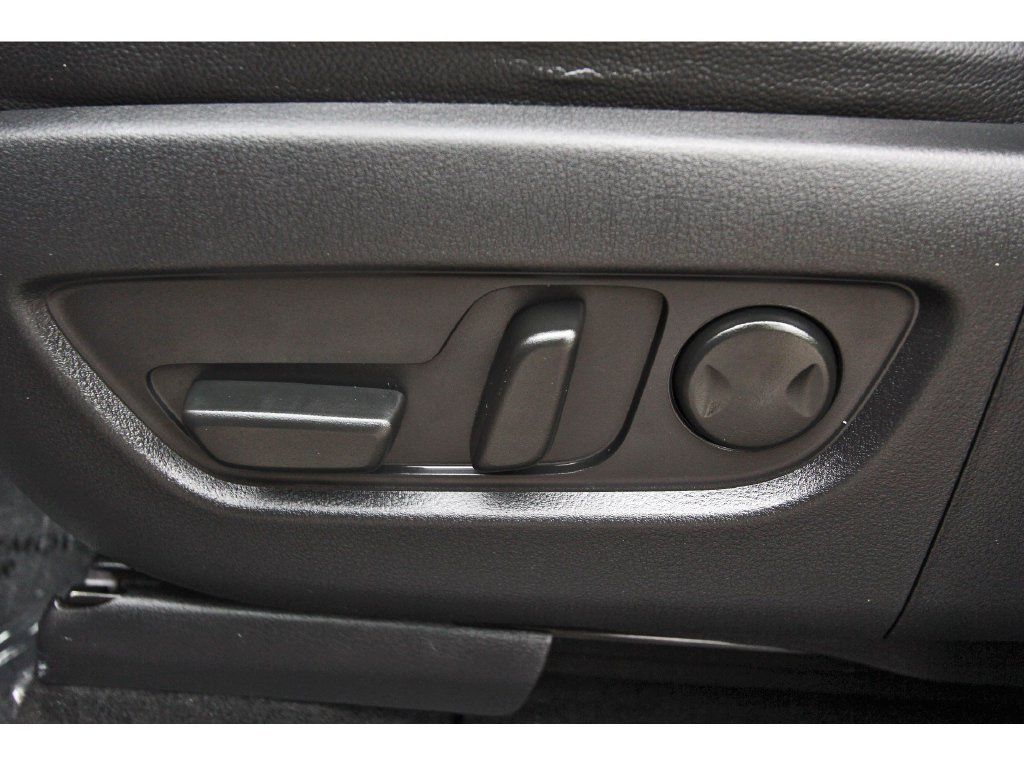 Certified 2024 MAZDA CX-90 Plug-In Hybrid w/ Premium Pkg AWD/4WD image 30