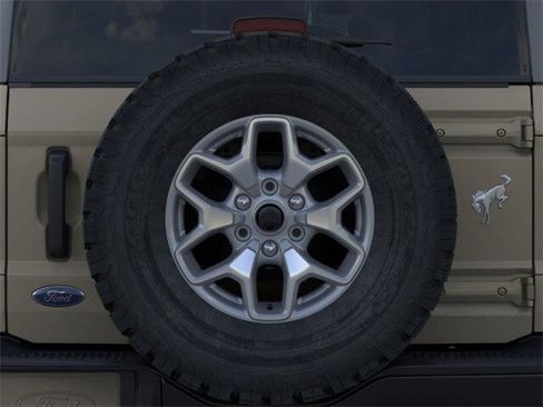 New 2025 Ford Bronco Badlands image 16