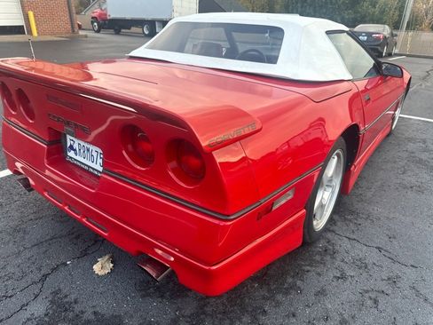 Used 1987 Chevrolet Corvette Convertible image 7