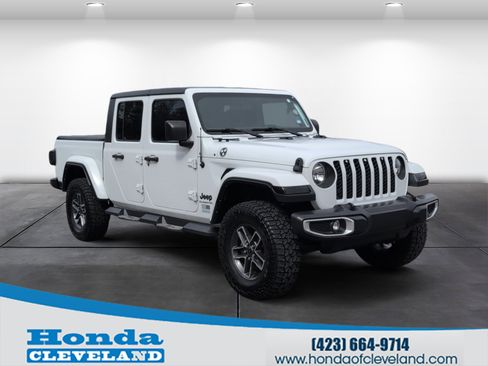 Used 2021 Jeep Gladiator Sport image 1