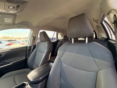 Used 2019 Toyota RAV4 LE image 24