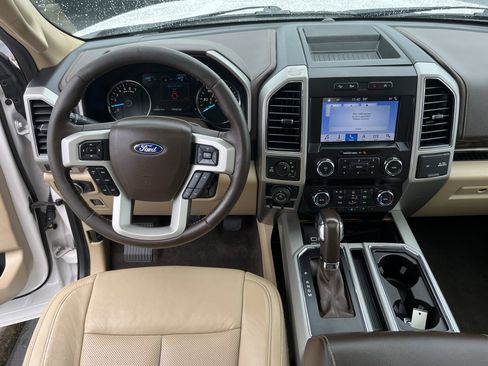 Used 2019 Ford F150 Lariat w/ Equipment Group 501A Mid AWD/4WD image 11