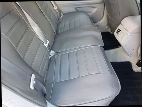 Used 2011 Toyota Avalon Limited image 10