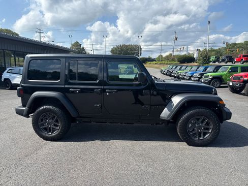 New 2025 Jeep Wrangler Sport S image 4