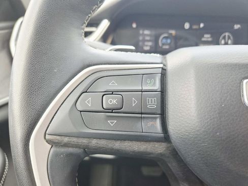 Used 2022 Jeep Grand Cherokee Limited AWD/4WD image 18