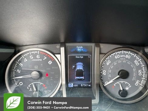 Used 2021 Toyota Tacoma TRD Sport w/ TRD Premium Sport Package AWD/4WD image 8