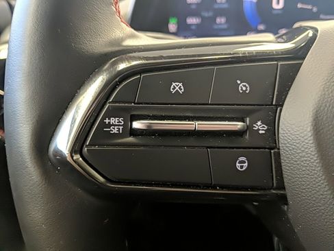 Used 2024 Chevrolet Equinox EV RS image 16