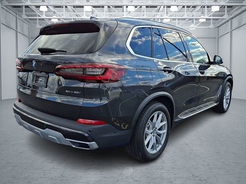 Certified 2022 BMW X5 xDrive40i w/ Parking Assistance Package image 5