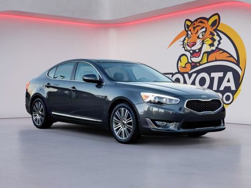 Used 2015 Kia Cadenza Premium image 3