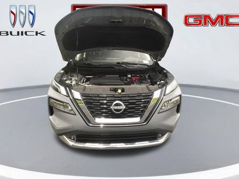 Used 2022 Nissan Rogue Platinum w/ Head-Up Display Package FWD image 9