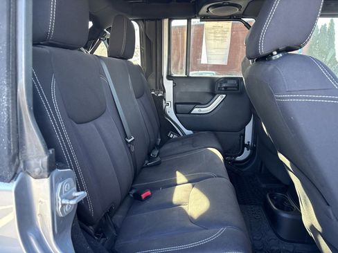 Used 2014 Jeep Wrangler Unlimited Sahara w/ Connectivity Group image 32