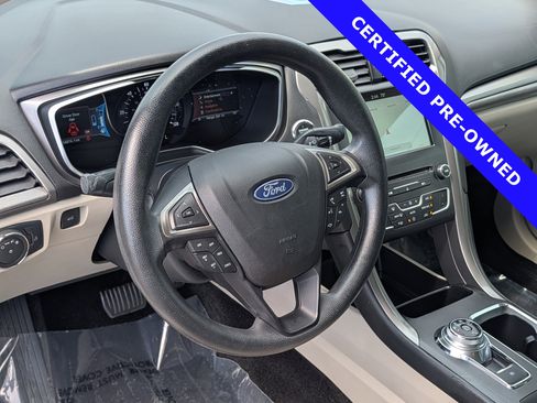 Certified 2018 Ford Fusion SE FWD image 20