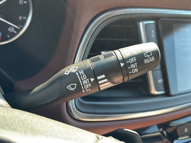 Used 2021 Buick Enclave Avenir w/ Avenir Technology Package FWD image 25