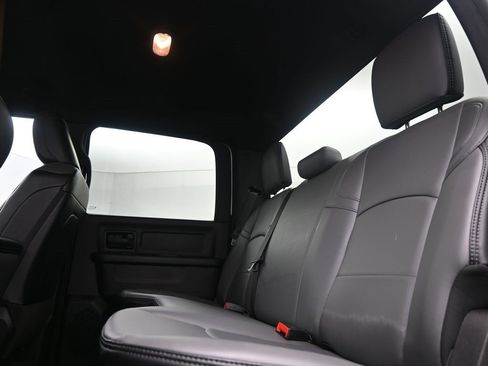 Used 2024 RAM 3500 Tradesman w/ Chrome Appearance Group image 15