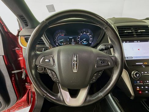 Used 2019 Lincoln MKC Select w/ Select Plus Package image 11