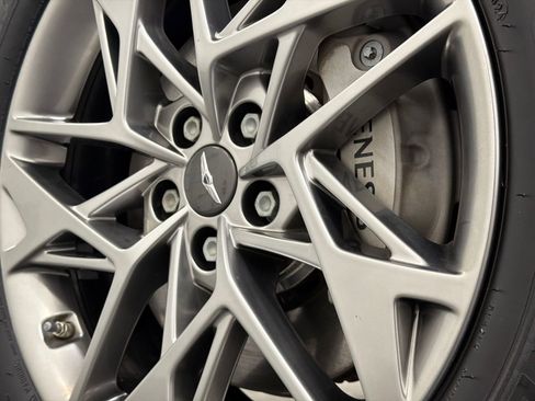 Used 2025 Genesis GV70 2.5T image 5