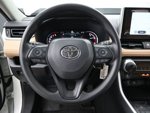 Used 2025 Toyota RAV4 LE image 5
