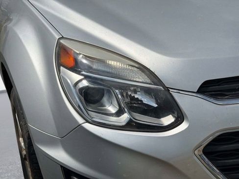 Used 2017 Chevrolet Equinox LS image 8