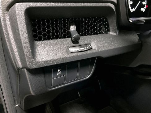 Used 2024 Honda CR-V EX image 32