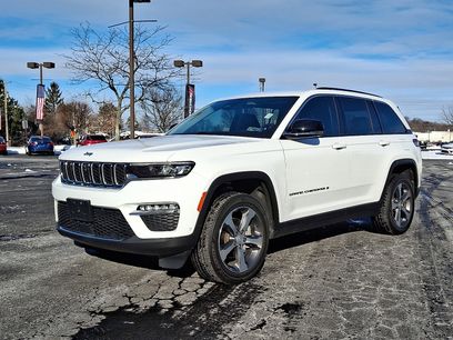 Certified 2023 Jeep Grand Cherokee Limited w/ Luxury Tech Group II