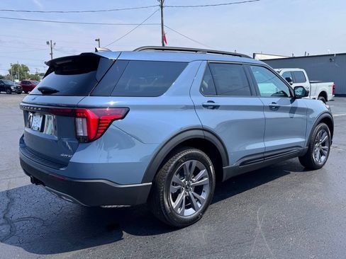 New 2026 Ford Explorer Active w/ Active Comfort Package AWD/4WD image 3