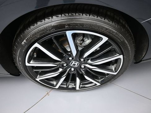 Used 2025 Honda Accord Touring image 15