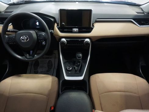 Used 2025 Toyota RAV4 LE image 22