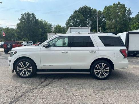 Used 2020 Ford Expedition Platinum AWD/4WD image 2