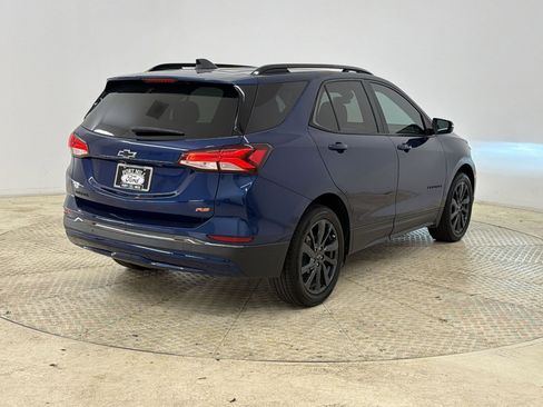 Used 2022 Chevrolet Equinox RS w/ RS Leather Package FWD image 9
