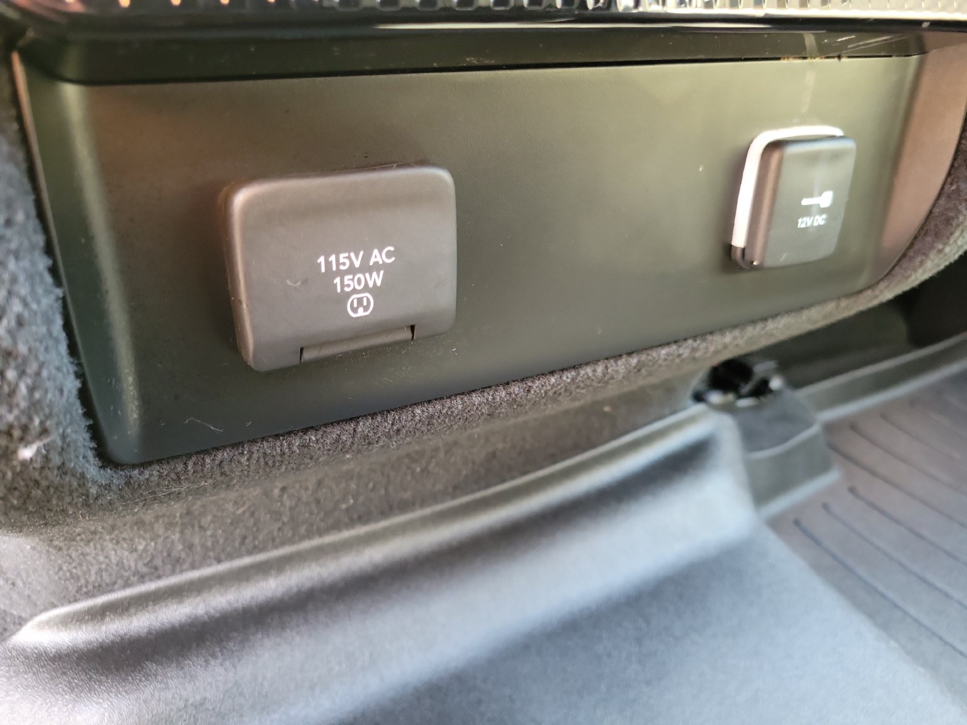 Used 2023 Jeep Grand Wagoneer 4WD image 21