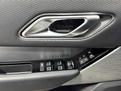 Used 2019 Land Rover Range Rover Velar R-Dynamic SE image 19