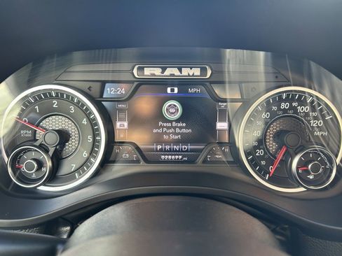 Used 2022 RAM 1500 Big Horn image 32