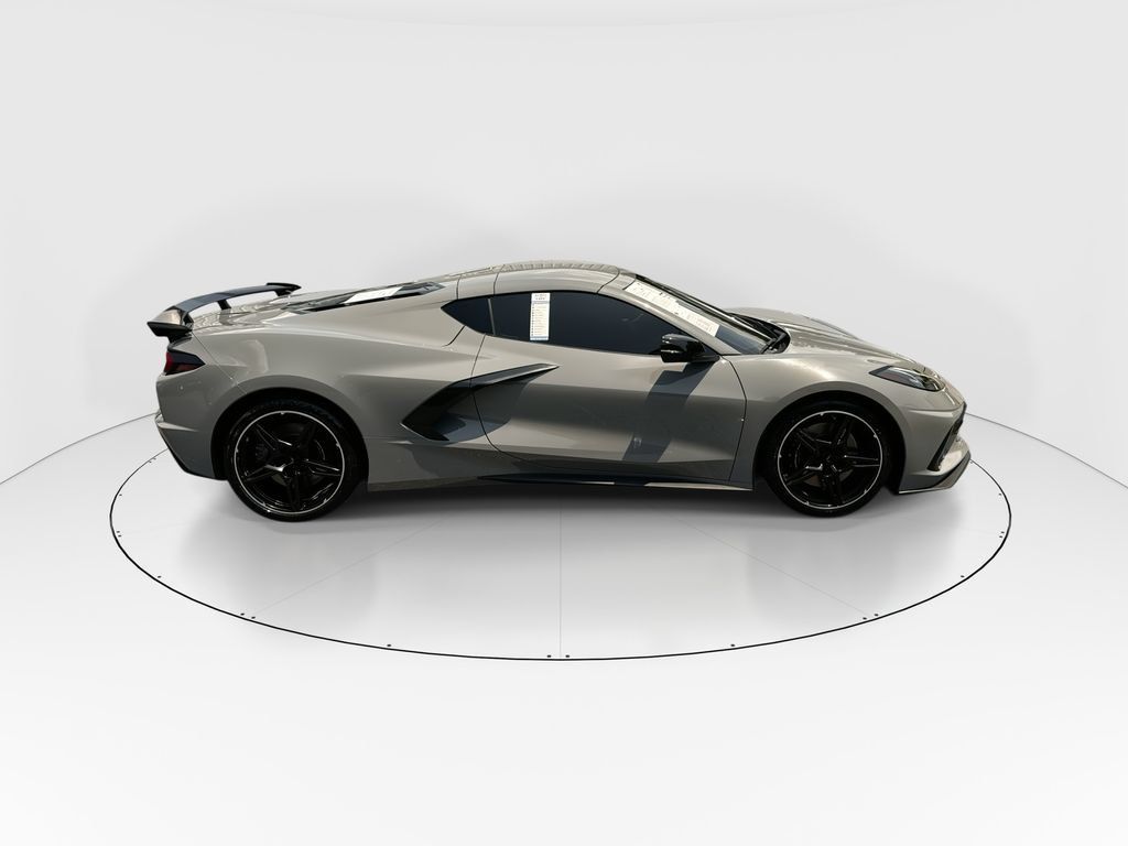 Used 2025 Chevrolet Corvette Stingray Preferred Cpe w/ Z51 Performance Package RWD image 9