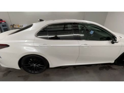 Used 2023 Toyota Camry XSE image 9